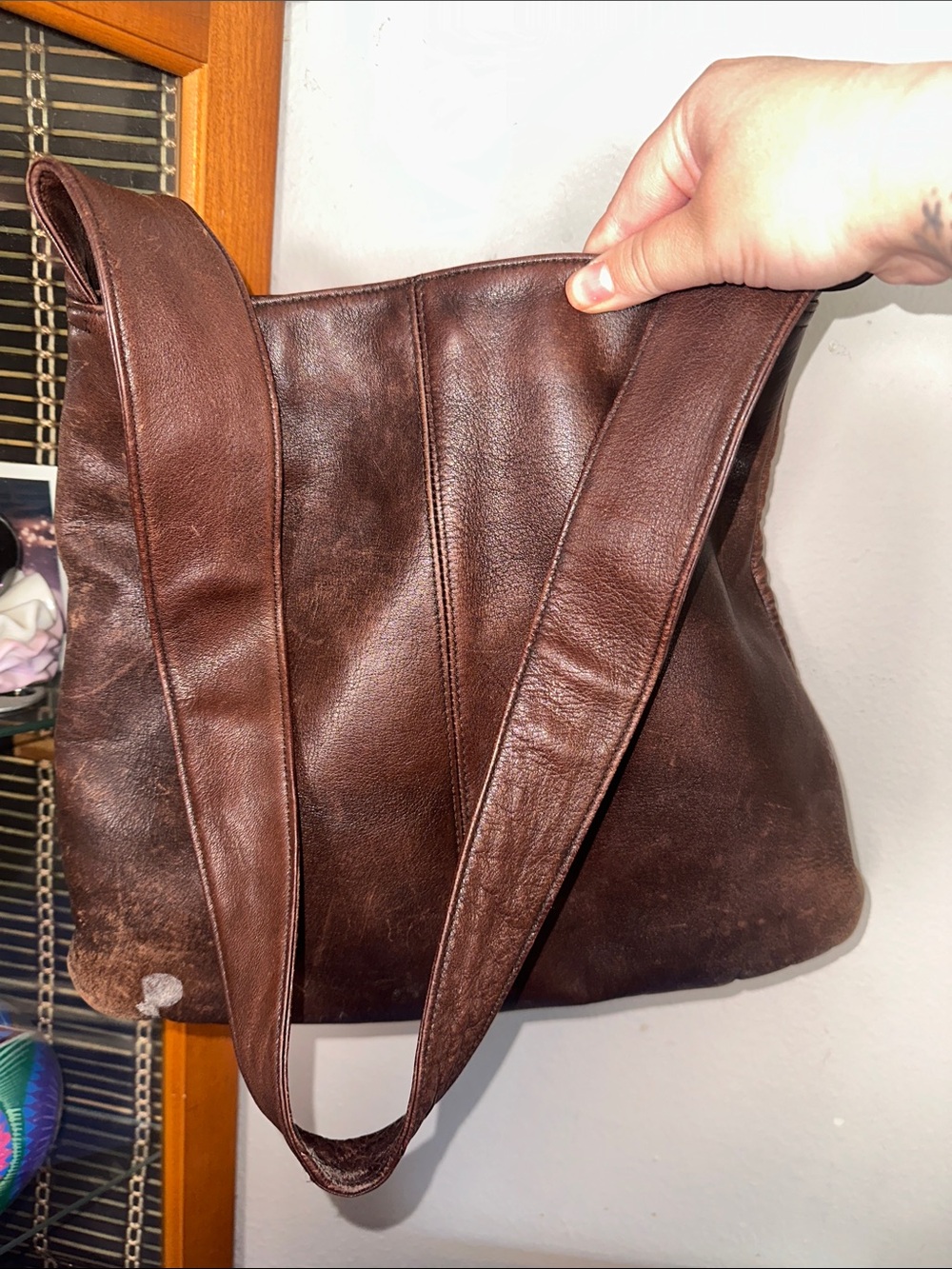 Classic Brown Leather Shoulder Bag - Timeless Everyday Tote